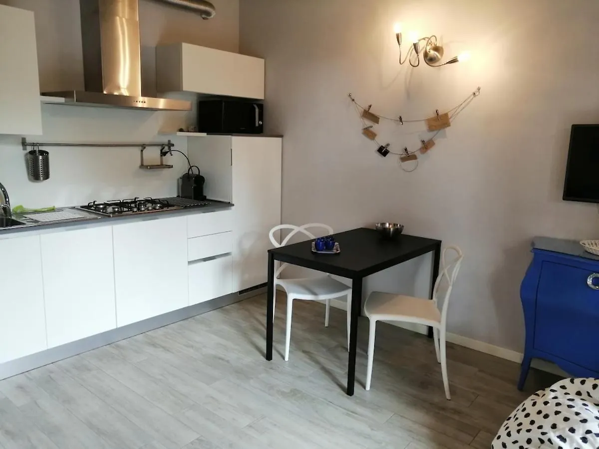 Villa Lucrezia Sirmione Appartamento Con Piscina
