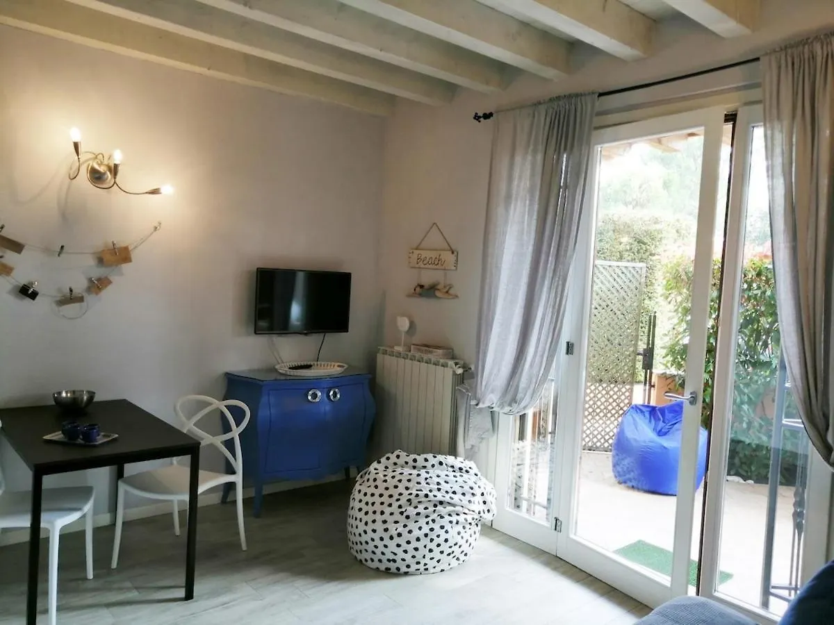 公寓 Villa Lucrezia Sirmione Appartamento Con Piscina
